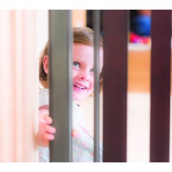 Safe &amp; Care - Presmonteret sikkerhedsgitter SC531 - Metal - M�rkegr� - Tr� - M�rkebrun - 76-96 cm