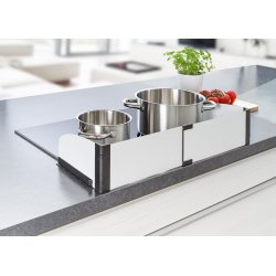 Safe &amp; Care - Selvkl�bende komfurafsk�rmning SC547 - Metal - Hvid - Plastik - Sort - 55-65 cm