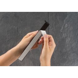 Safe &amp; Care - Selvkl�bende komfurafsk�rmning SC547 - Metal - Hvid - Plastik - Sort - 55-65 cm